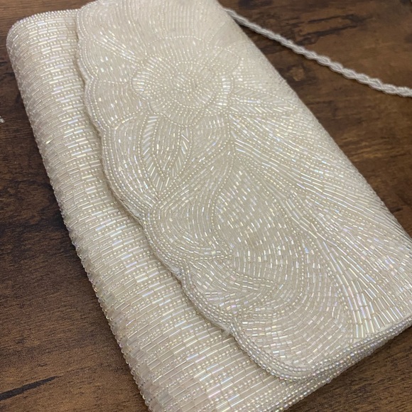 Vintage La Regale Beaded Clutch - Picture 2 of 12